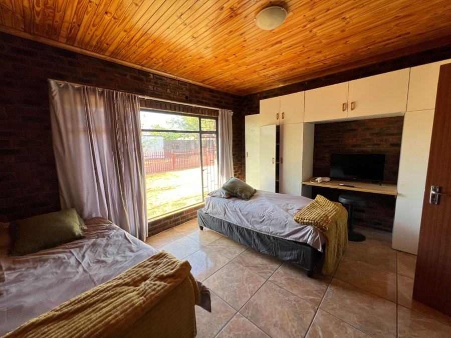 16 Bedroom Property for Sale in Kathu Northern Cape